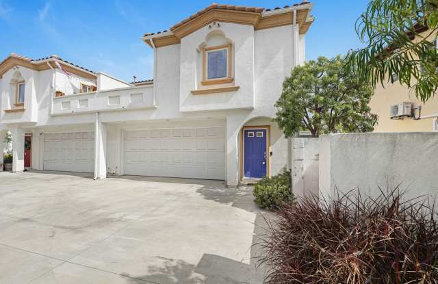 Spacious 3 Bedroom 2.5 Bath Available Now! photos photos