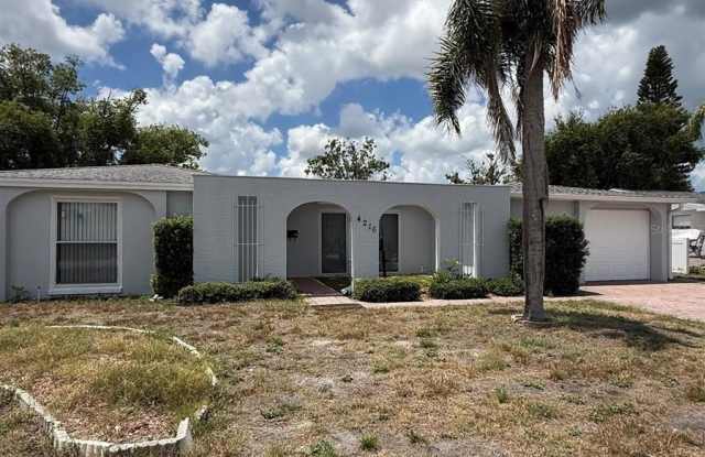 4216 HILLSDALE Drive photos photos
