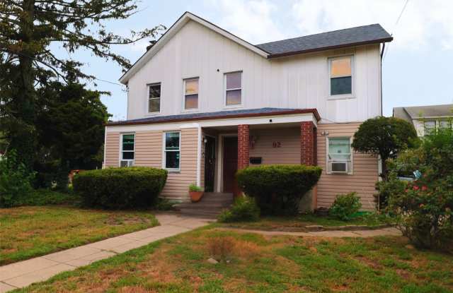 92 Solomon Avenue photos photos