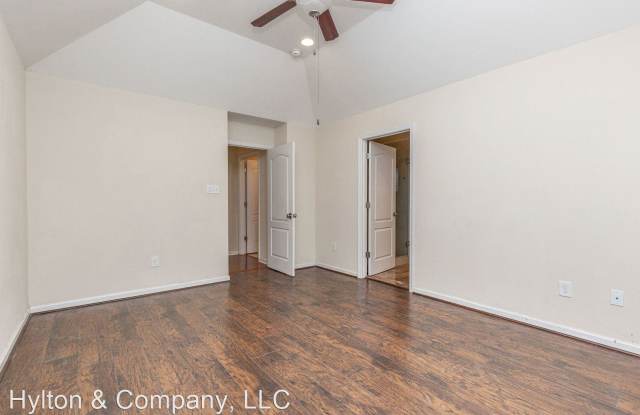15300 Parkgate Drive Gallery 4