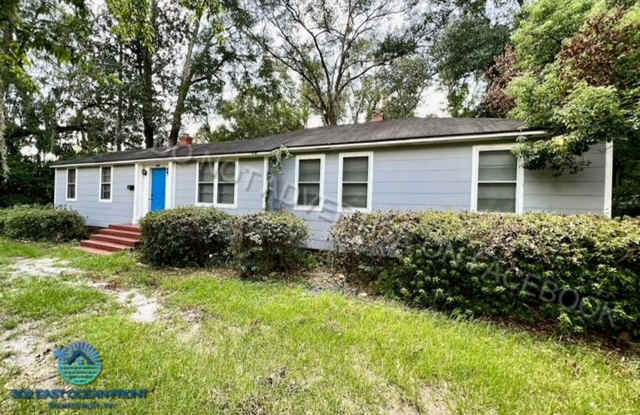 Huge 4 bedroom / 2 bathroom updated home now available for rent! photos photos