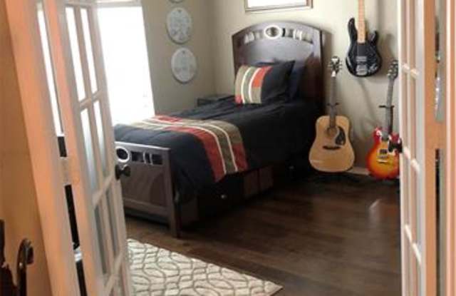 8649 LARIAT Circle Gallery 4