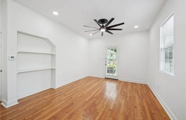 5537 WILLOW Street Gallery 4