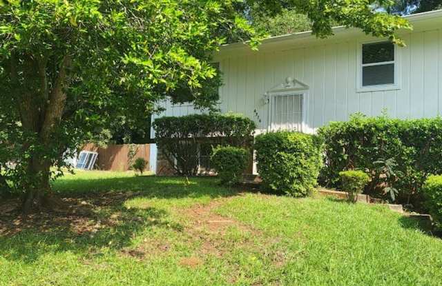 Desirable Home in Decatur - In a Culdesac - Quiet Neighborhood photos photos