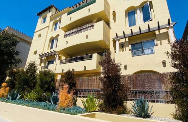 Amazing Lower Level 3-Bedroom 2.5 Bathroom Sprinkled With Flavor In West Los Angeles - 1522 Amherst Avenue, Los Angeles, CA 90025
