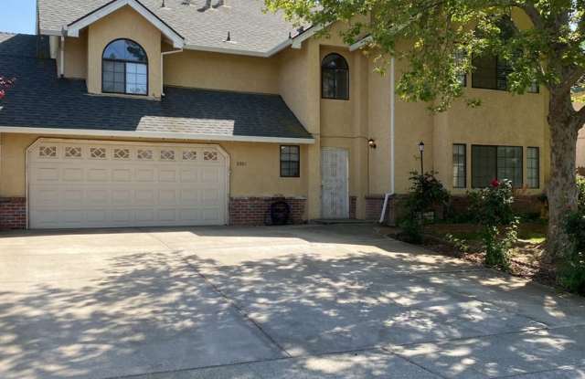 Large Corner Lot photos photos