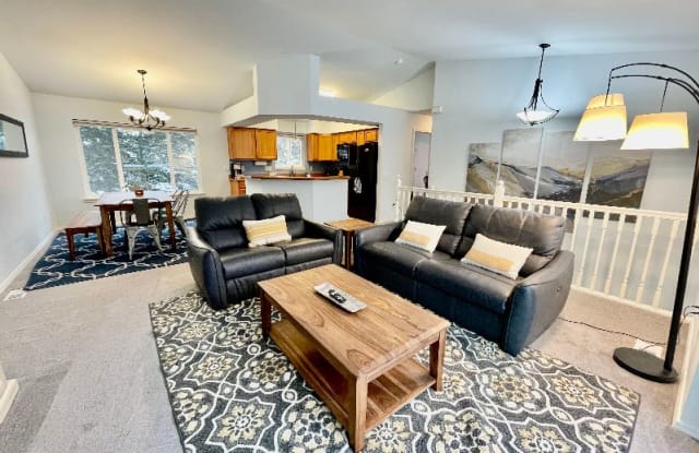 14501 Loc Loman Ln - 14501 Loc Loman Lane, Anchorage, AK 99516