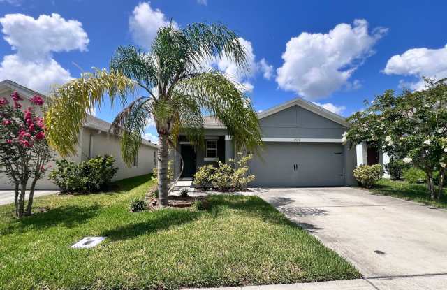 Beautiful 3 Bedroom, 2 Bathroom Home near the Beach!! photos photos
