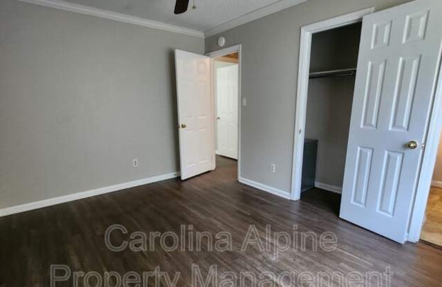 1521 Rolling Meadow Ln photos photos