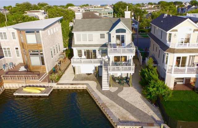810 WEST AVENUE - 810 South West Avenue, Beach Haven, NJ 08008