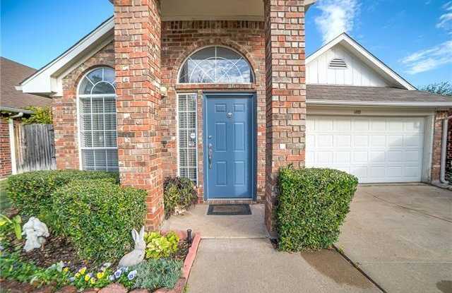 6800 Honey Creek Lane Gallery 2