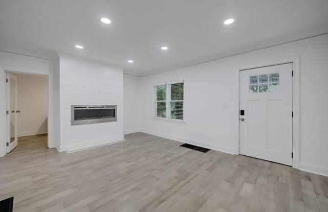593 Lynnhaven Drive SW Gallery 3