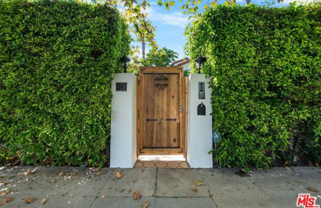441 N Flores St photos photos