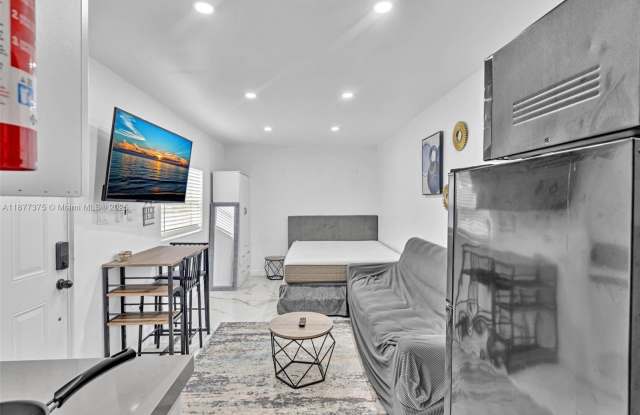 4328 SW 49th Ct Gallery 4