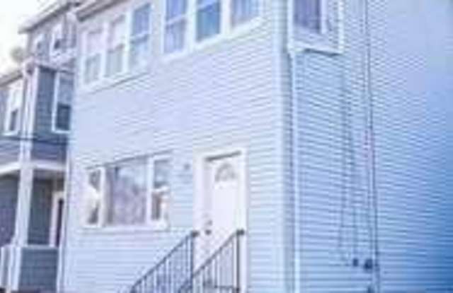 112 Hayward Place Gallery 1