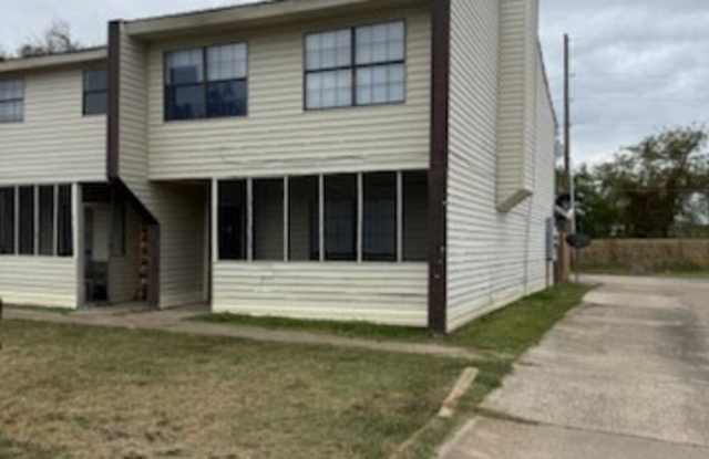 63 West Elmwood Drive - A Gallery 1