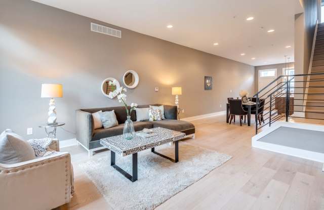 Queen Village Townhome photos photos