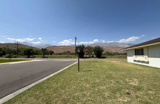 Home with Mountain Views Gallery 3