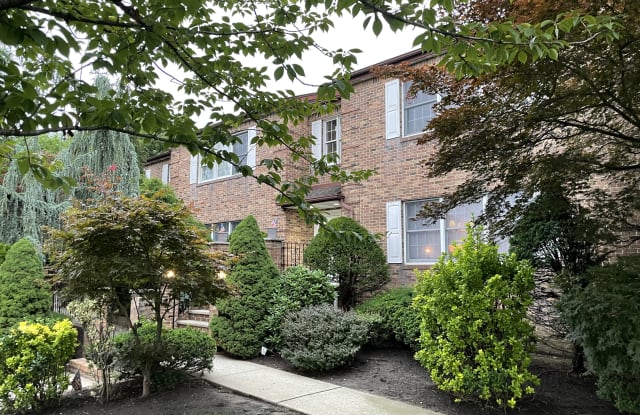 70 Harristown Road - 70 Harristown Road, Fair Lawn, NJ 07410