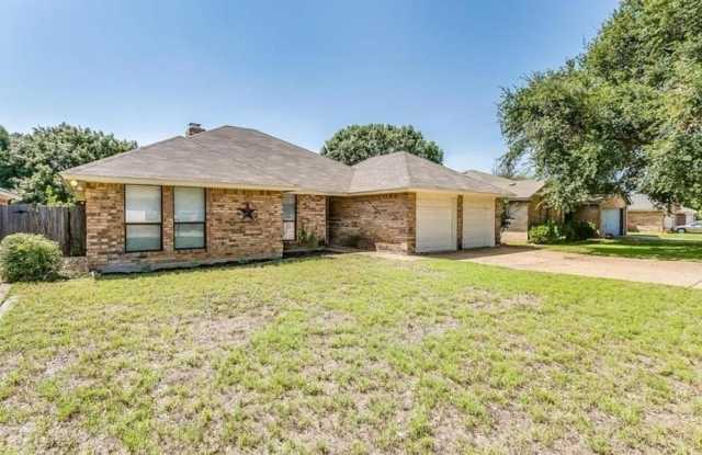 3821 Huntwick Drive Gallery 3
