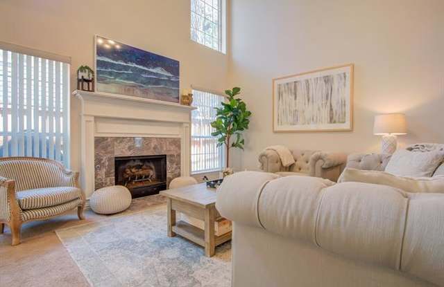 2622 Lakeforest Court Gallery 4