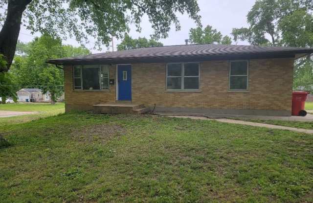 6128 Fee Fee Road photos photos