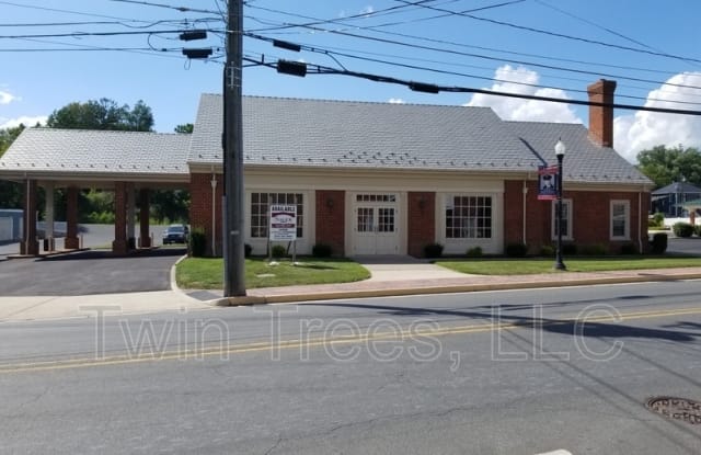 5931 Main Street - 5931 Main Street, Mount Jackson, VA 22842