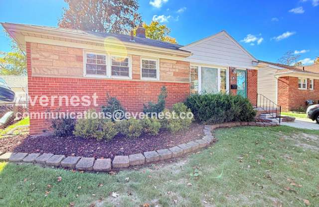 165 West Baker Avenue - 165 West Baker Avenue, Clawson, MI 48017