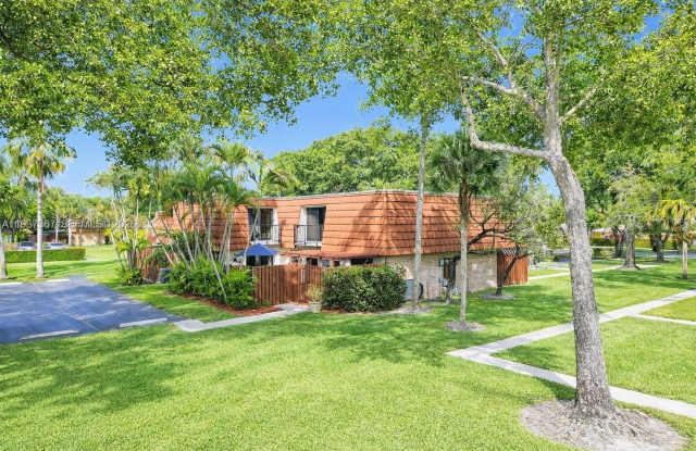 11861 SW 9th Mnr photos photos