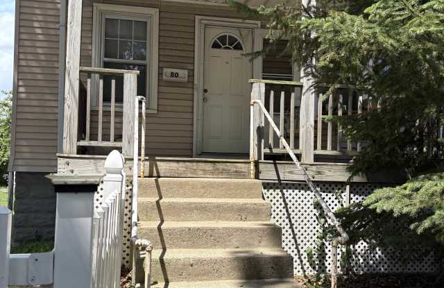 80 Bowen Avenue photos photos