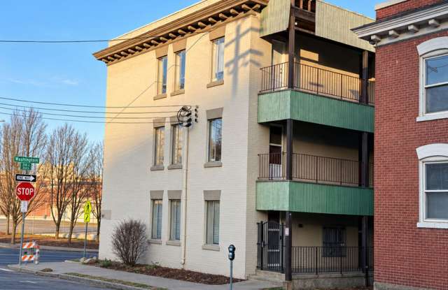 Washington Street Retreat Gallery 3