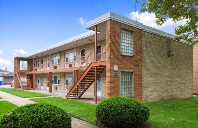 6200 W 64th Place - 6200 West 64th Place, Chicago, IL 60638