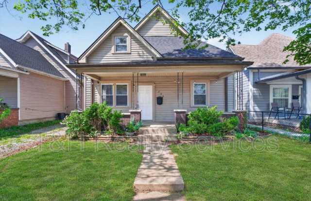 234 North Addison Street photos photos