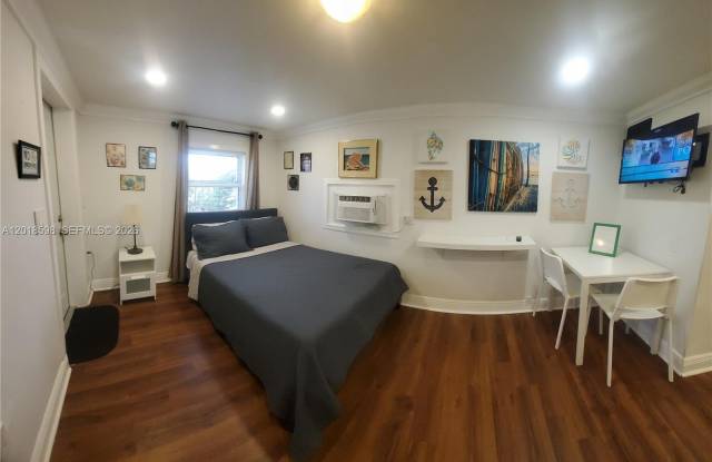 1030 S 62nd Ave photos photos