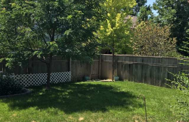 Adorable 2 bed/2 bath home in Southwest Longmont! photos photos
