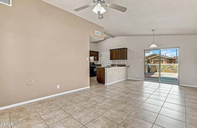 12885 HUECO MINE Drive Gallery 4