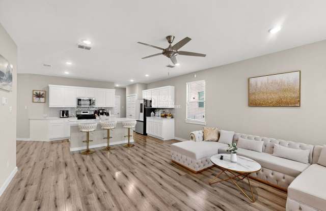 Gorgeous 4 Bedroom Home Available for Rent in McKinney! photos photos