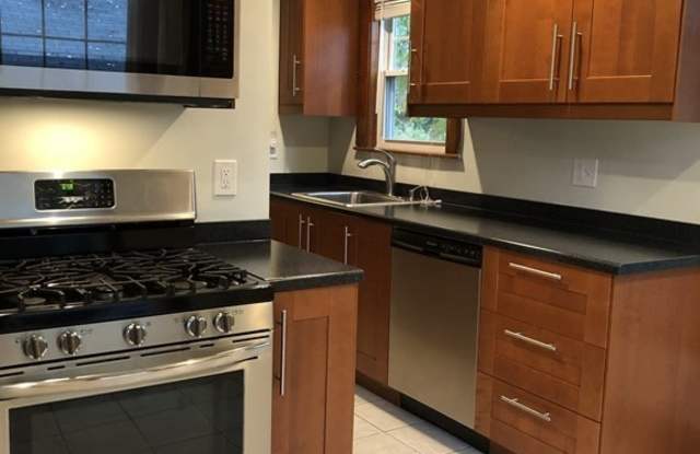 81 Appleton St - 81 Appleton Street, Arlington, MA 02476