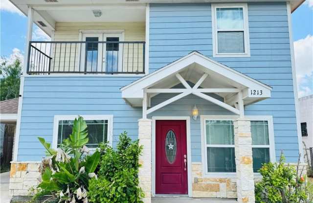 1213 S Veterans Boulevard photos photos