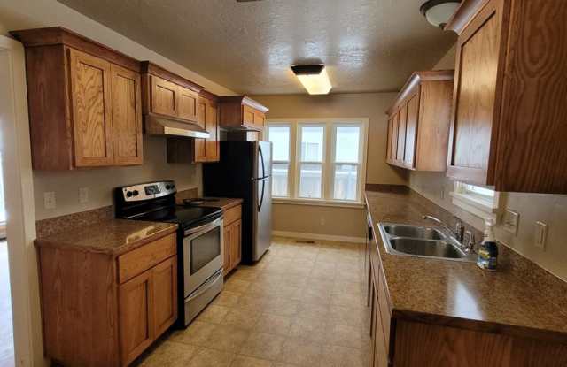 110 Cascade / 305 Meridian photos photos 110 Cascade / 305 Meridian photos photos