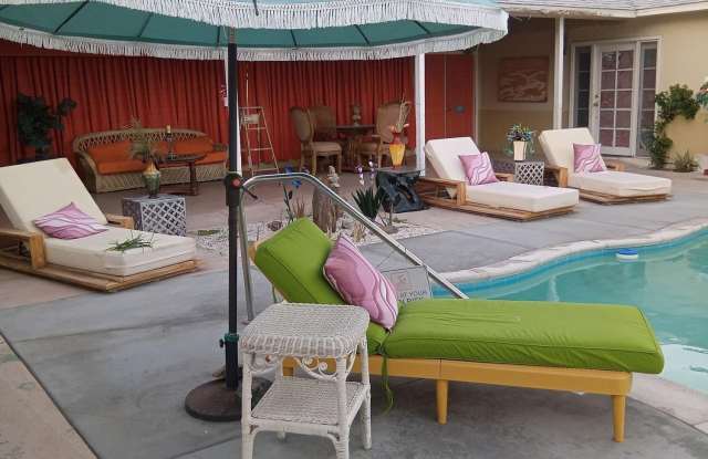 315 E Stevens Road unit: 4 photos photos