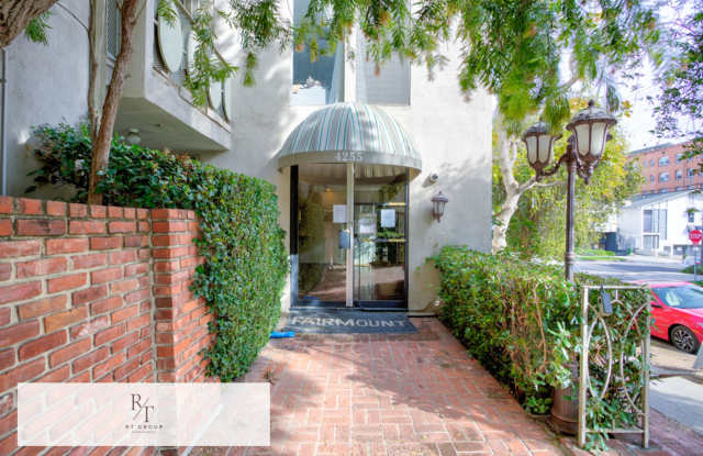 Remodeled 1-Bedroom Condo in Prime Hancock Park Adjacent Location! photos photos