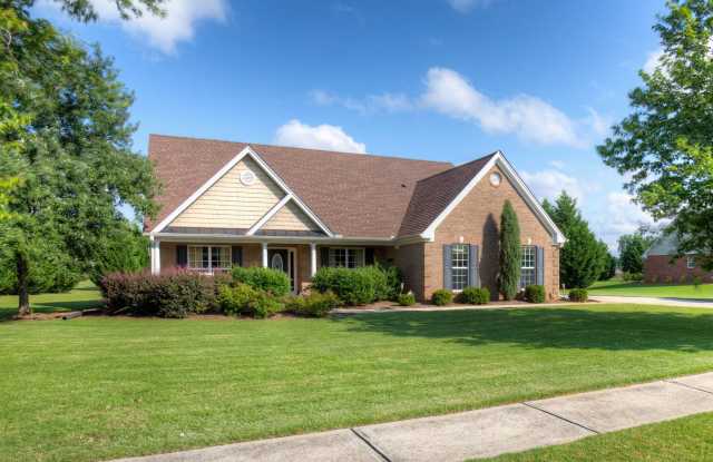Spectacular 3 Bedroom 2 Bath House in Oconee County! Gallery 3
