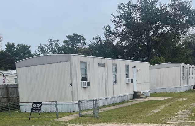 Affordable 2 Bedroom 1 bath $ 1100 Mary Esther - Near Beaches and Shopping  Hurlburt Field Air Force Base photos photos