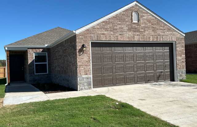 Pre-Leasing Now! Charming Pet-Friendly 3-Bedroom Home with 2 Baths in Barberry Court Gallery 4