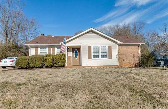 9413 Split Rail Lane photos photos
