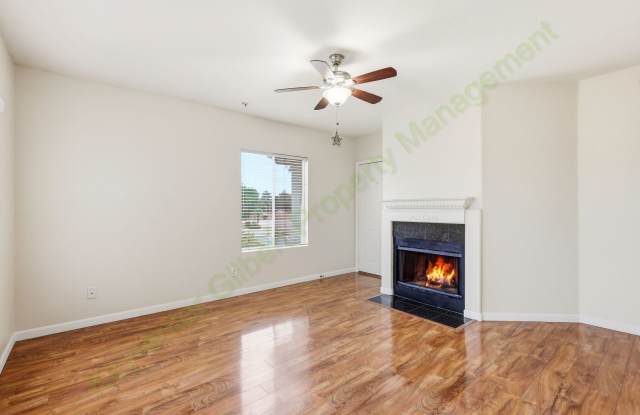 Freshly Updated 2-Bedroom Condo in Gated Lakeshore at Andersen Springs – New Paint & New Carpet! Gallery 4
