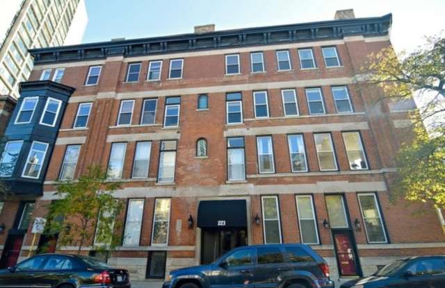 223 W WISCONSIN Street - 223 West Wisconsin Street, Chicago, IL 60614