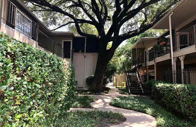 5311 Fleetwood Oaks Avenue Gallery 3
