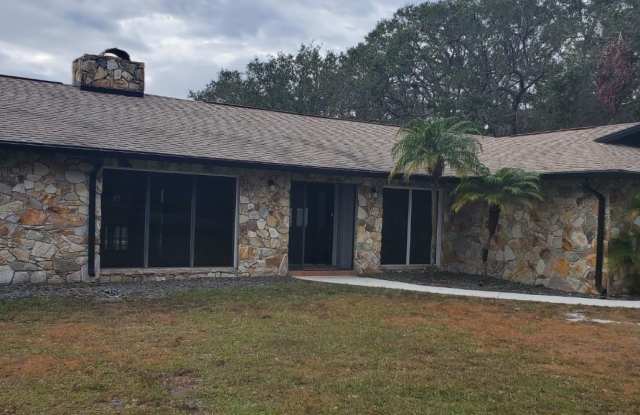 1700 GRANADA BOULEVARD photos photos
